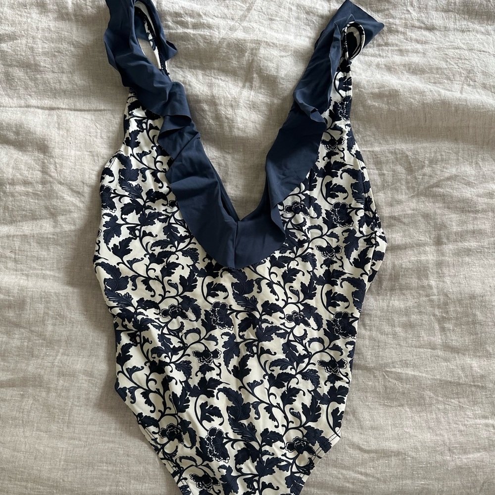 One piece swimsuit
